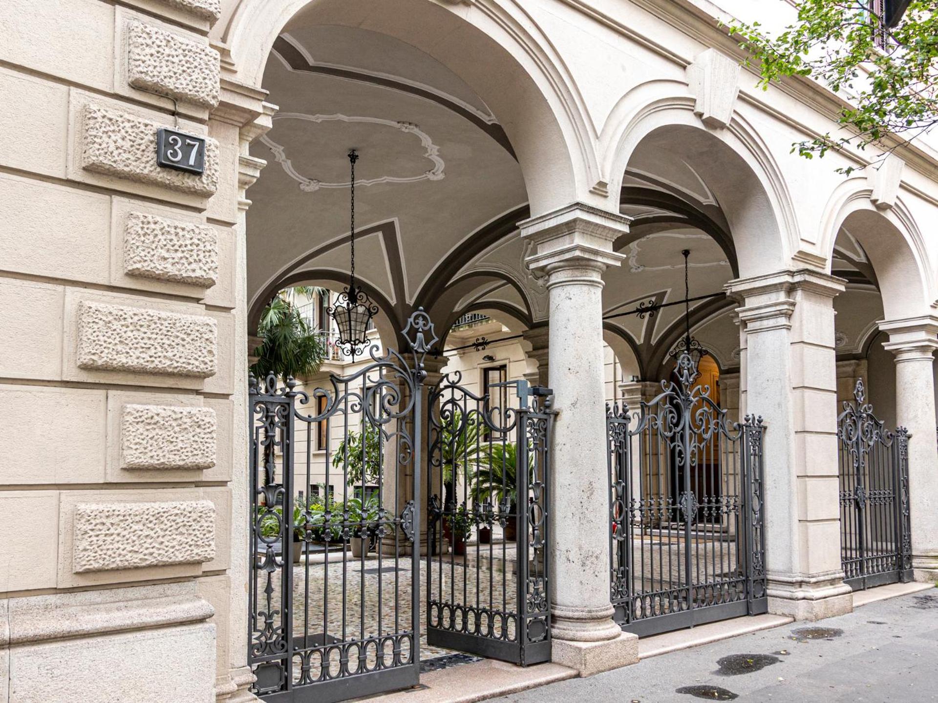 Luxury Sant'Ambrogio Apartment Milão Exterior foto